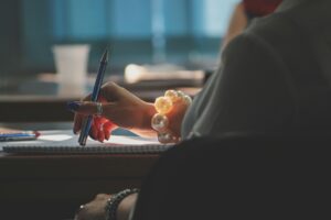 how to write a scholarship essay draft